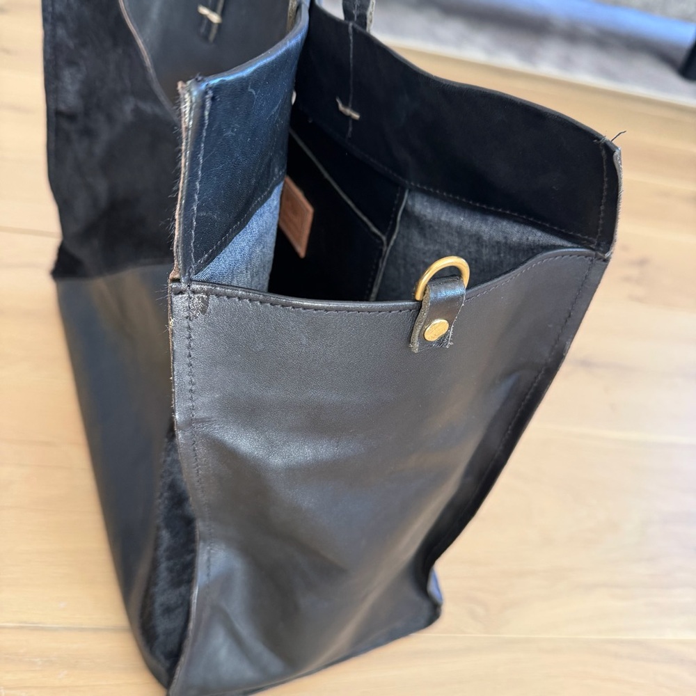 Clare V. Simple Tote in Black Leather and Faux Fur - Picture 7 of 9